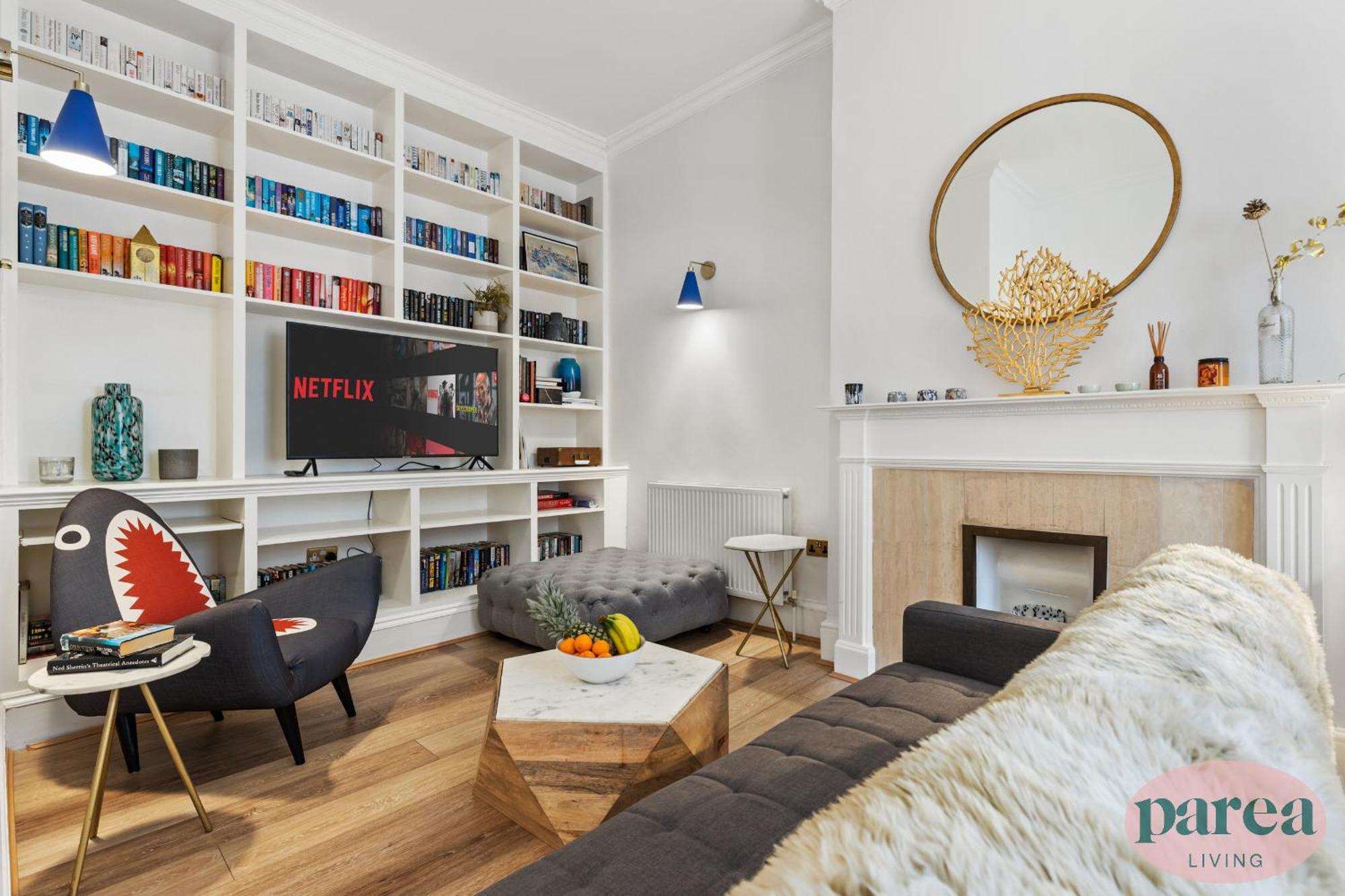 Parea Living - South Kensington, Elegant 1-Bedroom Flat, Wfh Desk London Bagian luar foto