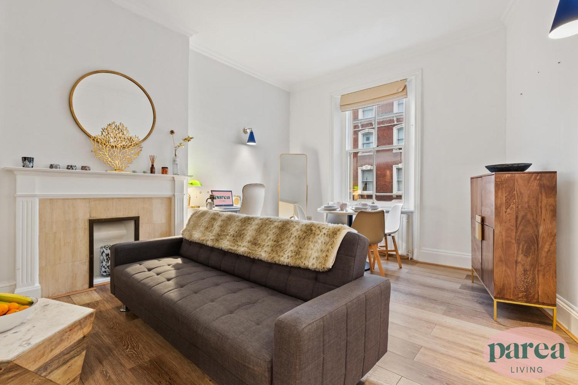 Parea Living - South Kensington, Elegant 1-Bedroom Flat, Wfh Desk London Bagian luar foto