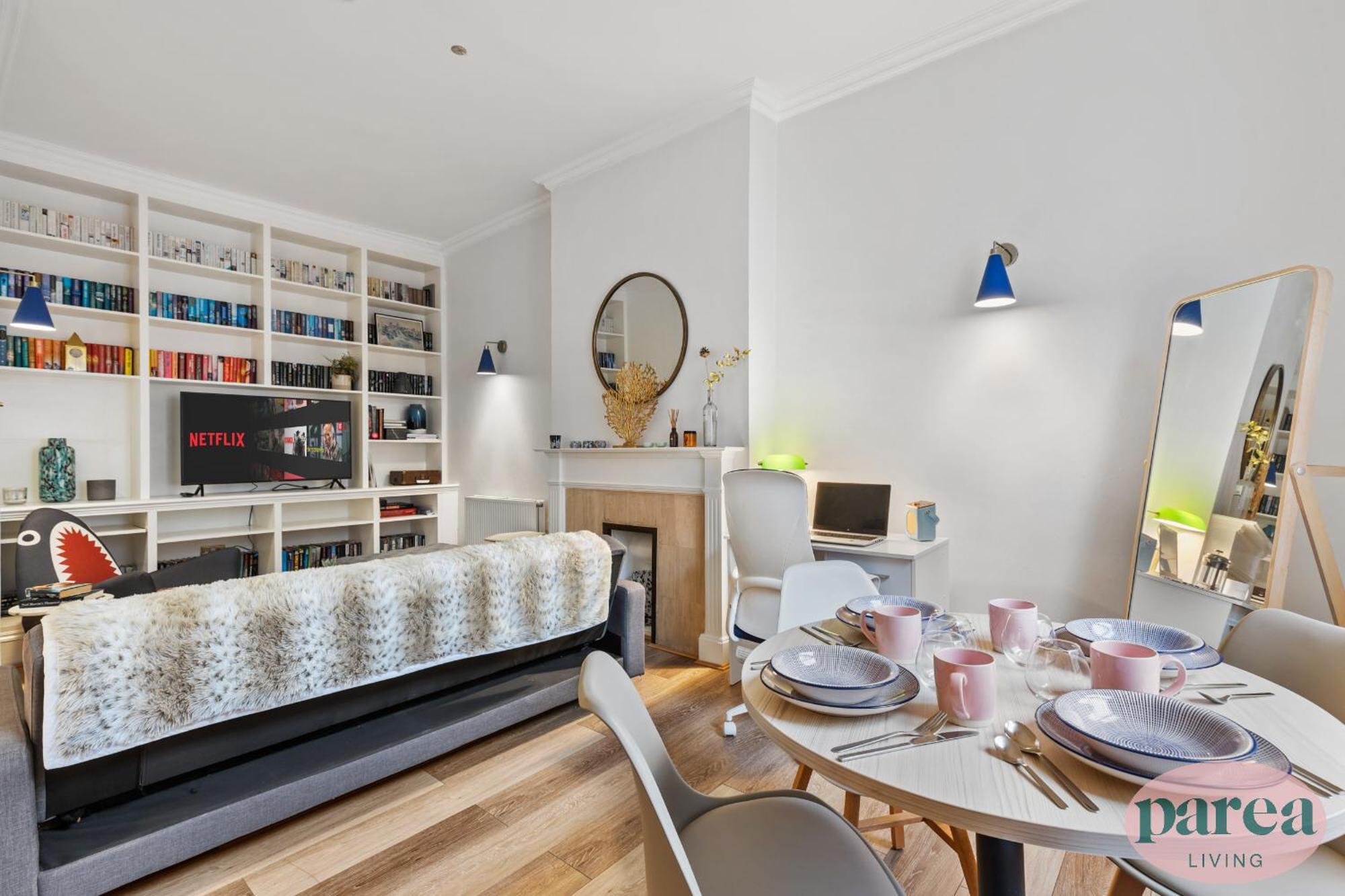 Parea Living - South Kensington, Elegant 1-Bedroom Flat, Wfh Desk London Bagian luar foto