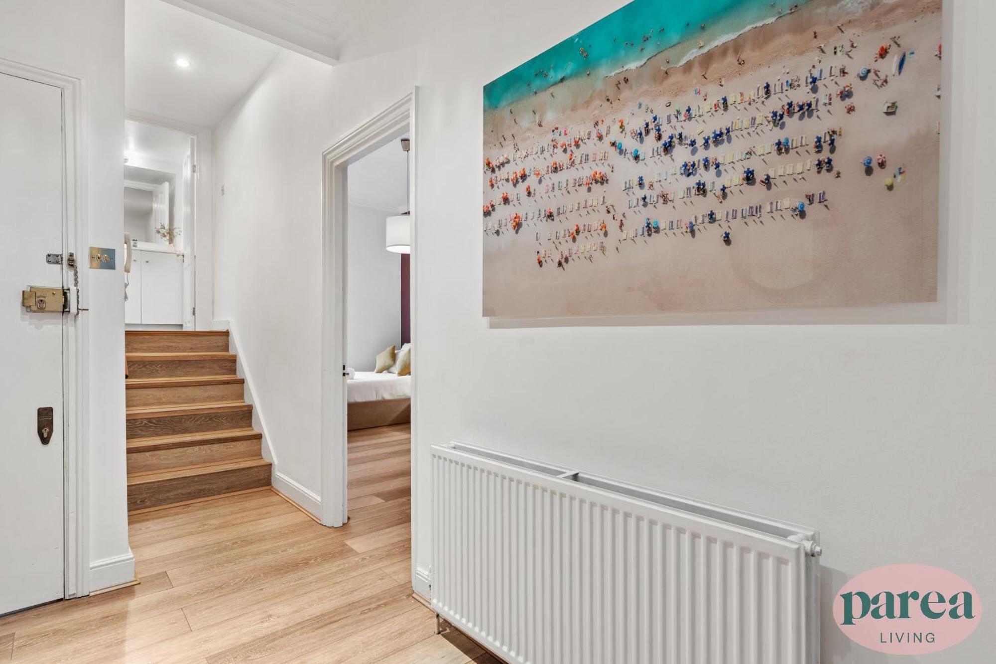 Parea Living - South Kensington, Elegant 1-Bedroom Flat, Wfh Desk London Bagian luar foto